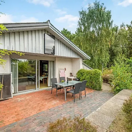 Holiday home Awesome In Romo With Kitchen *